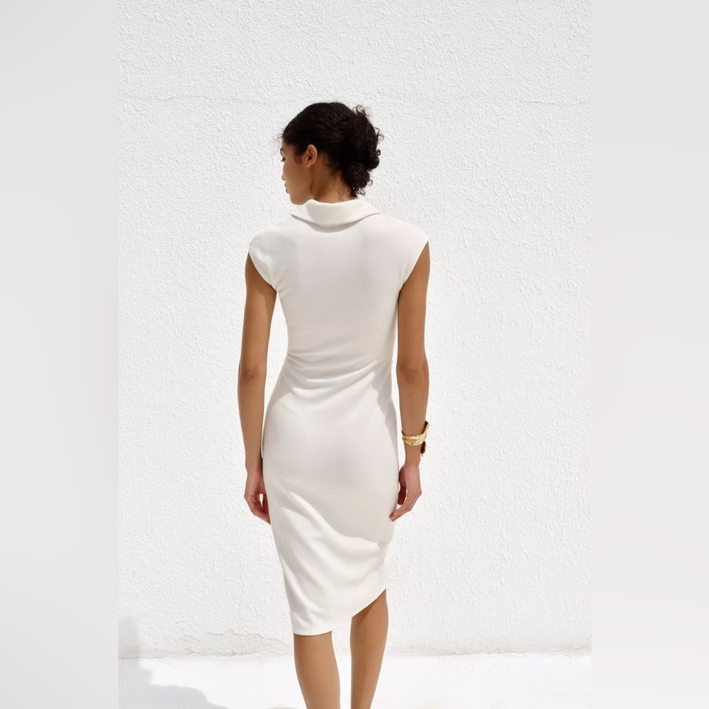 Zara Pique Midi Dress Oyster White Sleeveless & Gold Button Stretch V neck NWT S - Picture 3 of 14